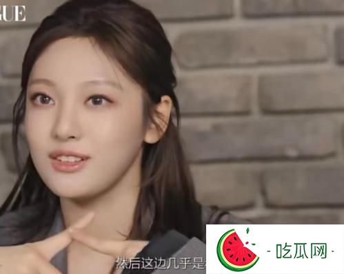 宁艺卓右眼看不到东西什么病？怎么造成的？