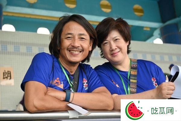 前TVB演员黄泽锋再当爸爸！58岁太太宣布怀二胎