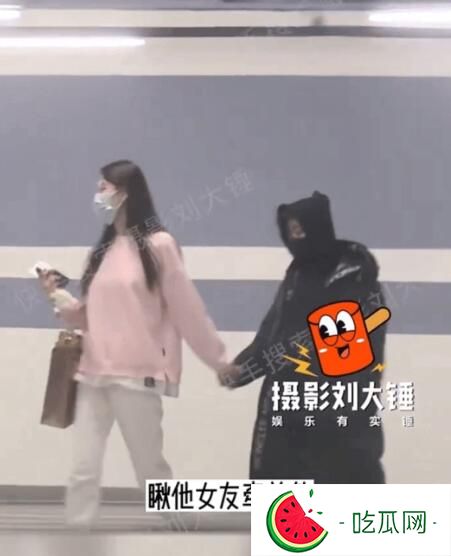 王宝强现任妻子冯清身高比王宝强高多少？她做什么的？