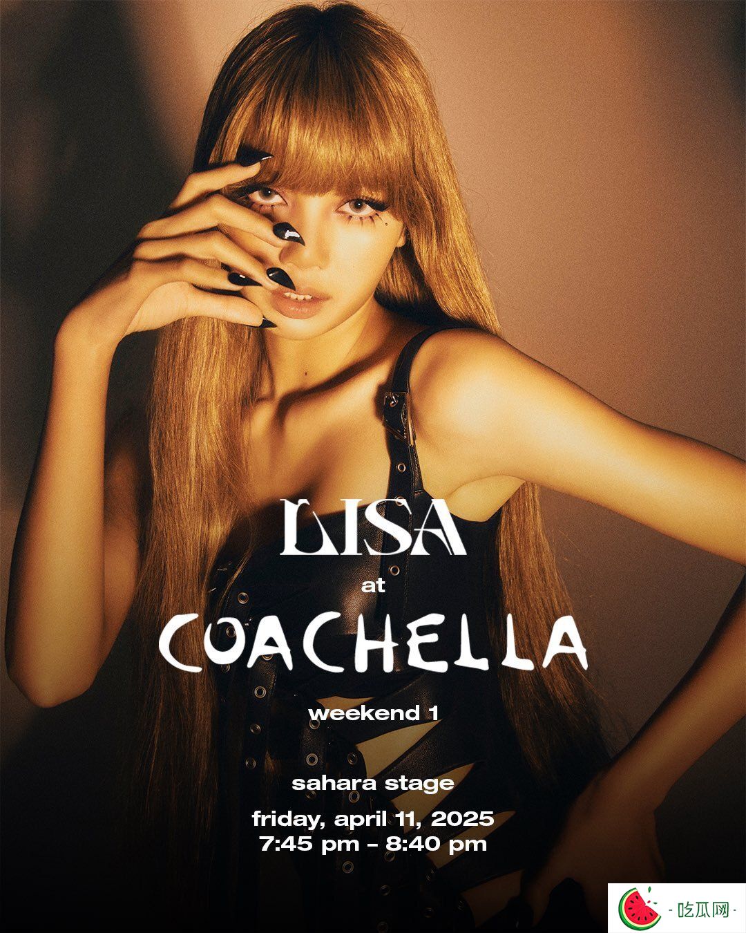 Lisa登Coachella音乐节“电臀舞”杀疯了！Rosé台下嗨跳被观众捕获