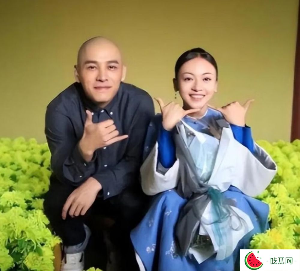 吴谨言、洪尧一家三口首同框！推婴儿车现身产后恢复状态惊人