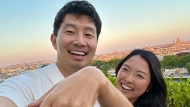 华裔男星刘思慕宣布结婚，巨型“鸽子蛋”钻石婚戒劲吸睛
