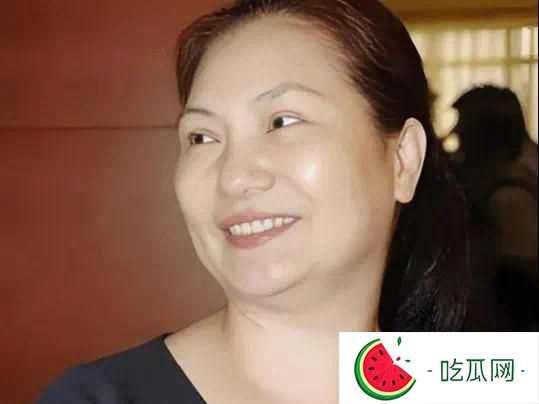 S家为什么经常蹭流量？大s都去世百天了，就不能放过俩孩子吗