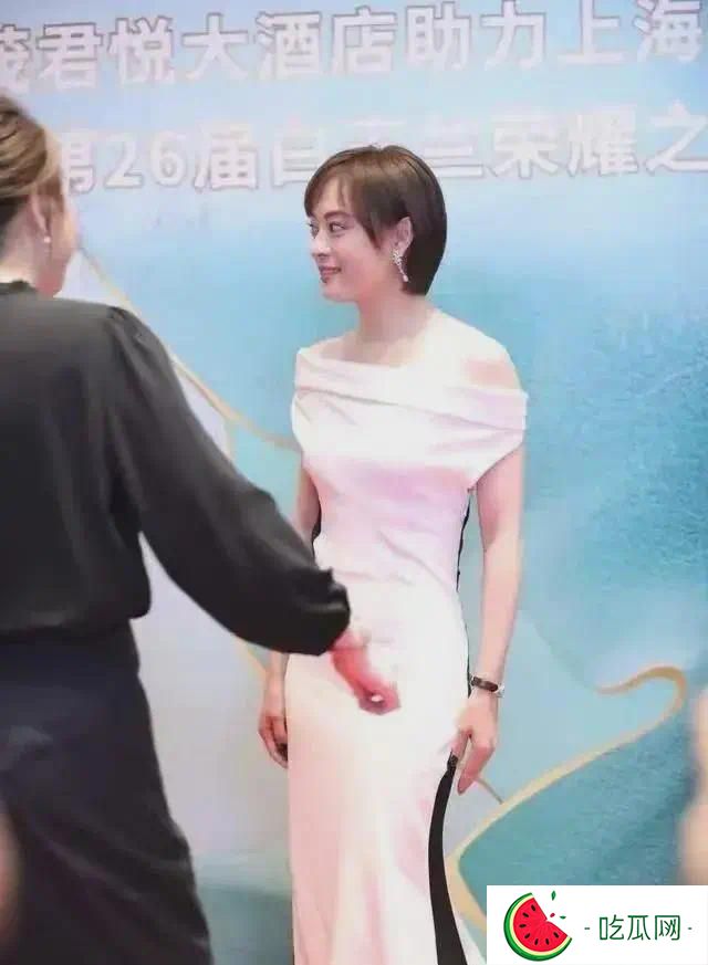 张艺谋没有说错，“不合群”的孙俪，才是娱乐圈真正的“聪明人”