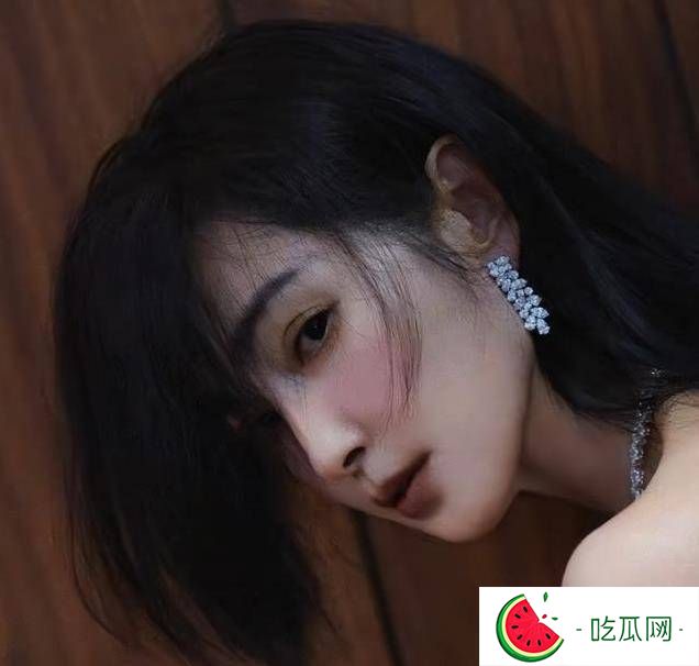 “87花”刘诗诗 vs 半百李冰冰，颜值差距一目了然！