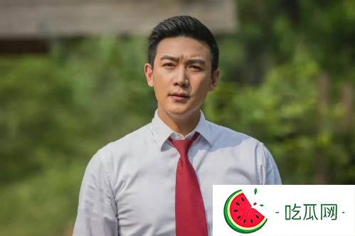 陆毅在上戏的同学有谁和董卿的关系(陆毅董卿是大学同学吗)