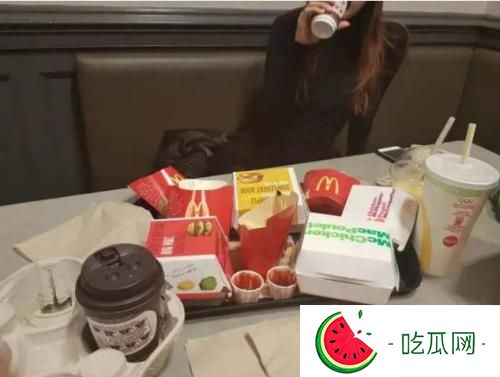 周峻纬什么时候结婚的？他老婆唐宁是中国人吗？照片曝光！