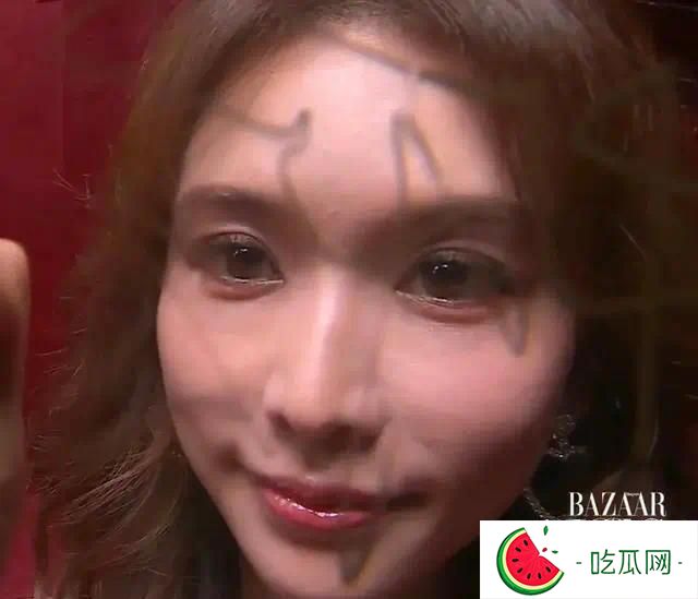 林志玲，终究躲不过岁月蹉跎，50岁轮廓下垂，一脸的医美痕迹