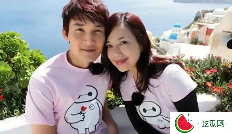 陈松伶夫妇贵州赶大集，张铎刻意扮老穿得土气，女方还是太显老了