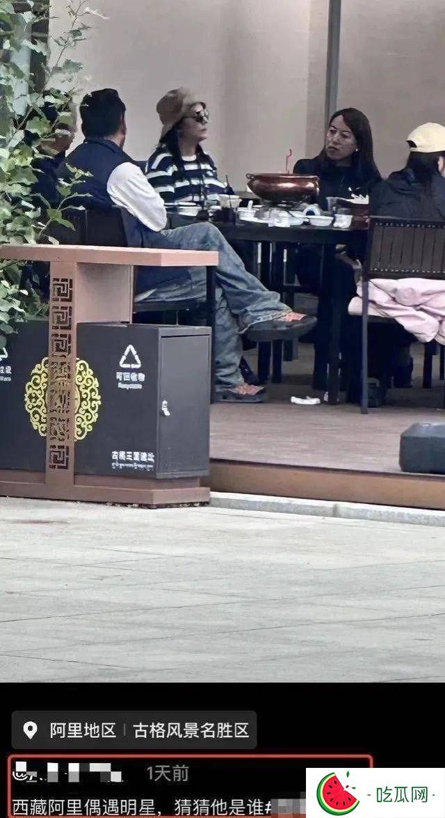 48岁赵薇现身西藏被偶遇，穿搭朴素略显疲惫，昔日“小燕子”哪去了？