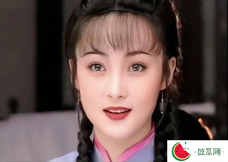 久未露面的蒋勤勤又美上热搜！网友：这是满50岁减30？